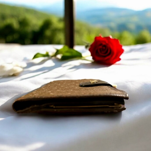 Celine Macadam Long Wallet with Kiss Lock - Picture 5 of 7